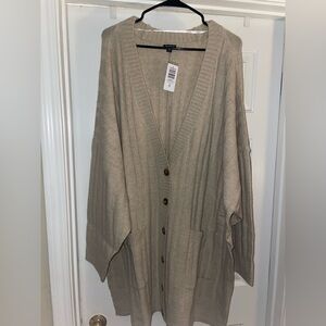 ✨NWT Torrid Vegan Cashmere Beige Button-Front boyfriend style Cardigan - size 5